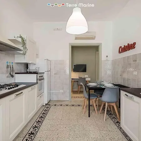 Easy Breezy, Terremarine * Специя