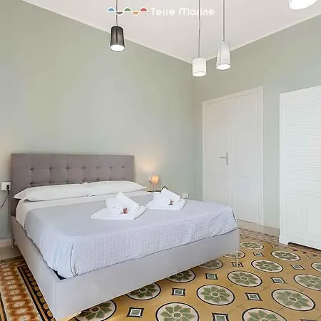 Easy Breezy, Terremarine Apartment